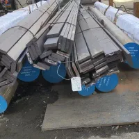 کارمند آشنا با کامپیوتر   باشد