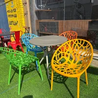 صندلی باغ و کافی شاپی