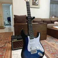 گیتار الکتریک طرح fender و امپ vox patt v9106