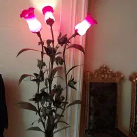 آباژور ایستاده سه شاخه کنار سالنی