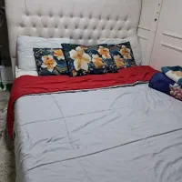 تختخواب تخت دونفره همراه با تشک جکدار