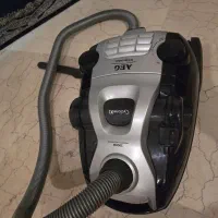 جاروبرقی AEG