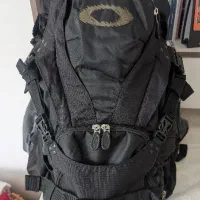 کوله اوکلی Oakley
