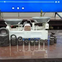 ترازوی سنگی ۱۰ کیلویی