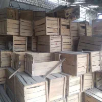 فروش صندوق چوبی سیب و به در حد نو