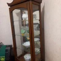 ویترین چوبی درحد نو