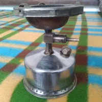 چراغ نفتی قدیمی کوچیک کلکسیونیی