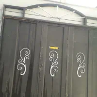 دروازه حیاطی ماشین رو