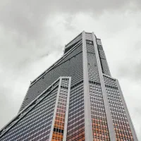 220-متری