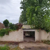 ۴۰۰مترمسکونی درب و دیوار و آماده ساخت شمالشرقی رشت