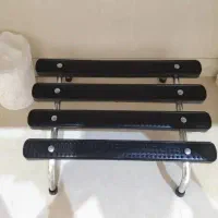 زیرپایی برای صندلی