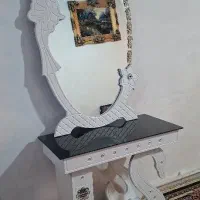 آیینه و کنسول و موزیکال