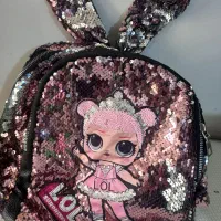 سه عدد کوله پشتی|کیف، کفش، کمربند|قم, قلعه کامکار|دیوار