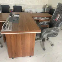 میز مهندسی و میز کنفرانس به همراه شش تا صندلی|مبلمان اداری|سیرجان, |دیوار
