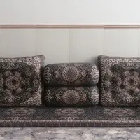 خانشین (طوسی،)|پشتی|بیرجند, |دیوار