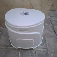 توالت فرنگی پلاستیکی