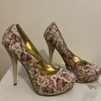 سه عدد کفش کاملا نو هر سه با هم ۱۶۰۰