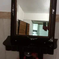 میز و آینه