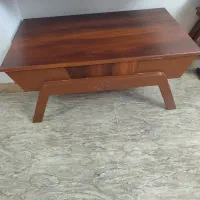 میز وسط جلو مبلی