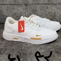 تعدادی بوت(چرم صنعتی)وکتانی به دلیل جمع آوری مغازه|کیف، کفش، کمربند|ارومیه, |دیوار