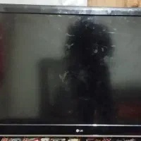 تلویزیون ال جی ۴۲ صحفه اش شکسته