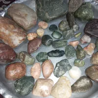 هر نوع سنگهای قیمتی داریم|جواهرات|میناب, |دیوار