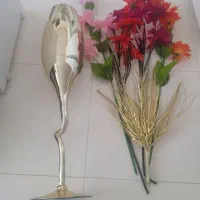گلدان وگل