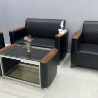 مبل اداری 4 نفره و میز کاملا نو