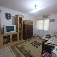 هم خونه ی زن یا دختر