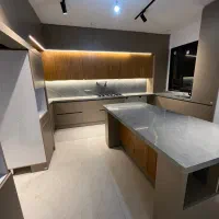 150متری-پشت-حاشیه-وکیل-اباد-پارکینگ-اختصاصی