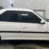 یک دستگاه پژو پارس ۴۰۱