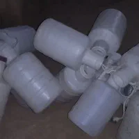 دبه ترشی و خیار شور