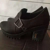 کفش مجلسی|کیف، کفش، کمربند|کاشان, قطب راوندی|دیوار