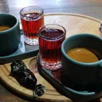 استخدام نیرو برای کافه