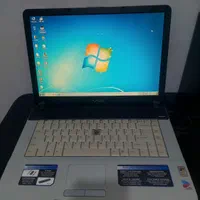 لپ تاپ سونی وایو vaio رم یک هارد ۳۲۰ ساالم