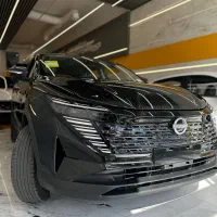 نیسان قشقایی سفید 2025