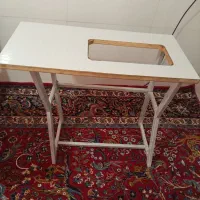فقط میز چرخ خیاطی