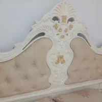 تخت خواب و تشک و دوتا پاتختی سالم و شیک|تخت و سرویس خواب|خرمدره, |دیوار