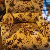 تهمیرات و ساخت مبل یک تا هفت نفره|مبلمان خانگی و میز عسلی|بم, |دیوار