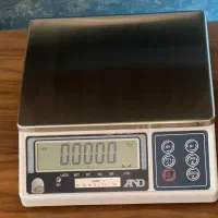 ترازوی صنعتی HTW مدل andظرفیت 30کیاو دقت یک دهم