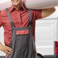 کارگر جمع آوری فرش قالیشویی