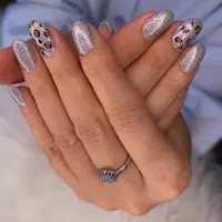 نیازمند مدل ناخن بمناسبت یلدا فقط هزینه ۱۰۰ تومن|خدمات آرایشگری و زیبایی|شاهین‌شهر, شهرک امام علی|دیوار