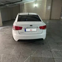 ماشین خیلی سالم تمیز لاستیک کوموهو|خودرو سواری و وانت|تهران, باشگاه نفت|دیوار