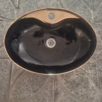 روشویی سرویس بهداشتی