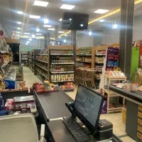 فروشنده و چیدمان فروشگاه مواد غذایی