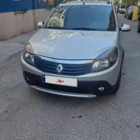 رنو ساندرو استپ وی دنده ای ۹۷ بیرنگ