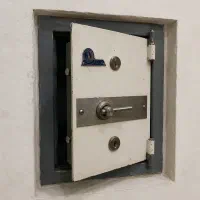 گاوصندوق فلزی  مناسب منزل و محل کار