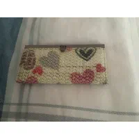 کیف|کیف، کفش، کمربند|سمنان, |دیوار