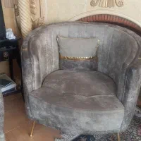 مبل ۵نفره سالم|مبلمان خانگی و میز عسلی|صدرا-فارس, فاز ۱|دیوار