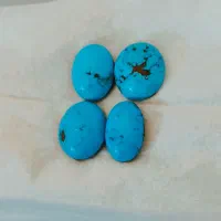 چهار عدد نگین فیروزه بزرگ آس کرمان فوق زیبا.